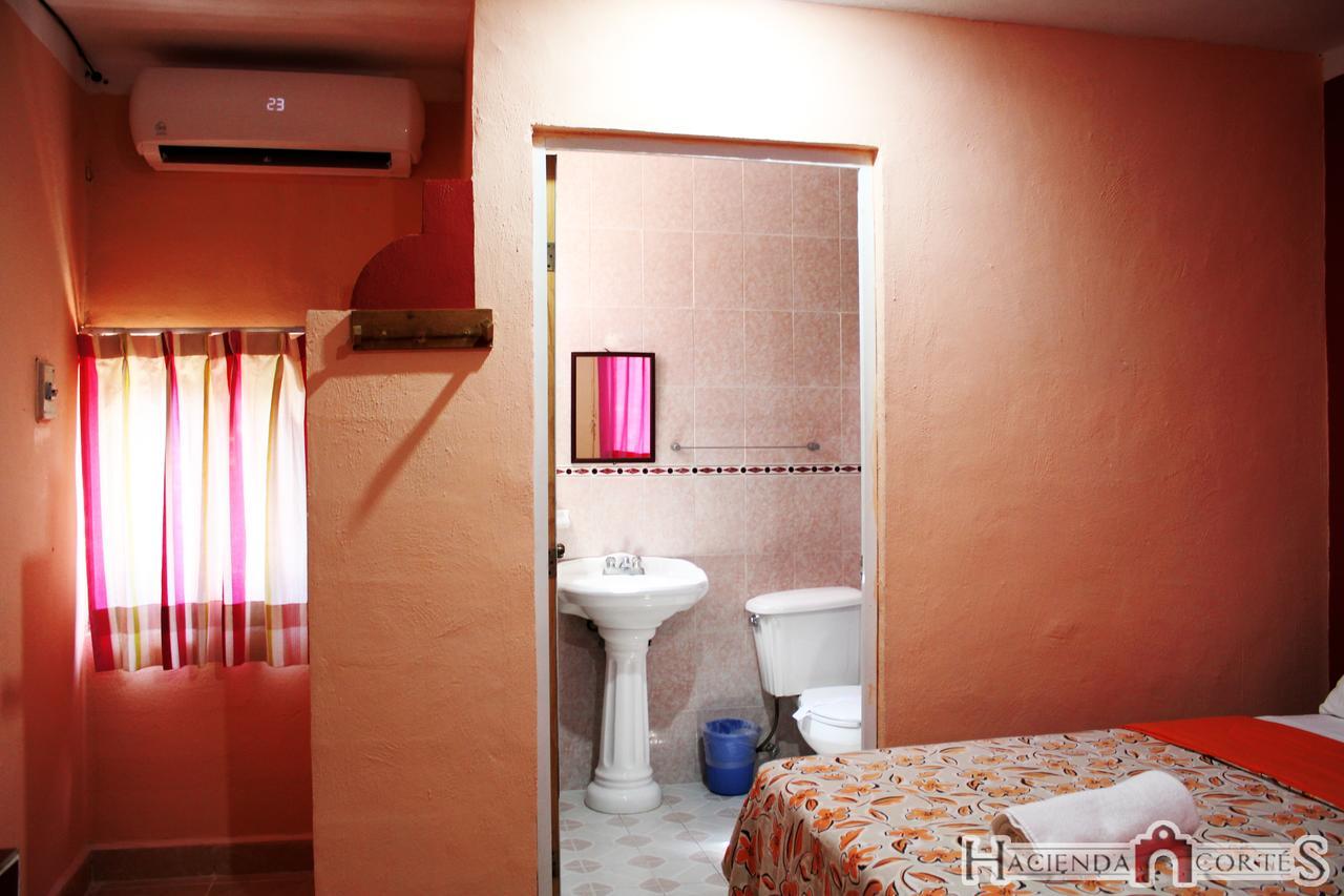 Hotel Hacienda Cortes 梅里达 外观 照片